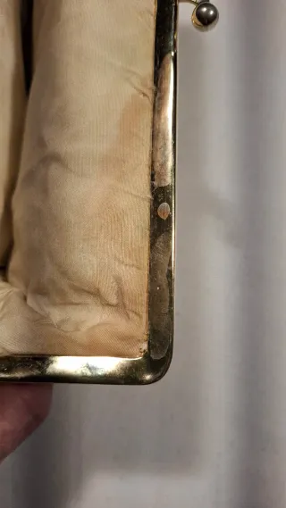 Bolso de fiesta dorado