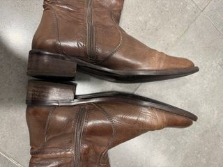 Botas de piel marrones altas