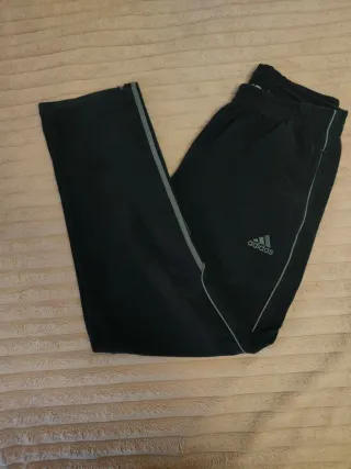 Pantalones deportivos estilo vintage Adidas rayas
