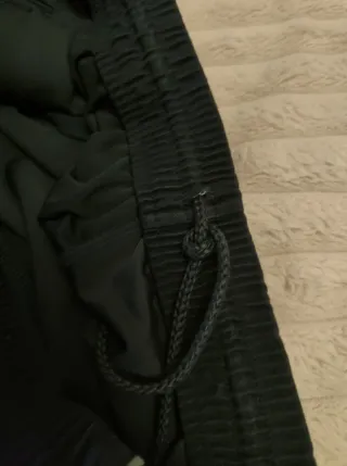 Pantalones deportivos estilo vintage Adidas rayas