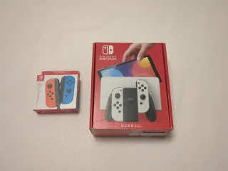 Nintendo Switch OLED + 2 controller + 3 giochi + 4 joy-con +