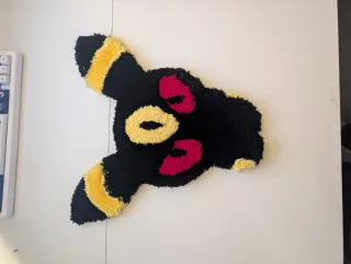 Alfombra Umbreon Negra y Amarilla