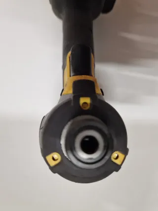 Atornillador de Impacto DeWalt DCF887