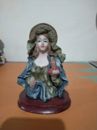 Figura de resina con vela