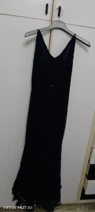 Abito da cerimonia blu con paillettes