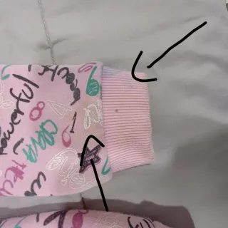 Casaco com capuz estampado 6 anos