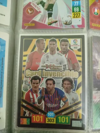 Cromos Adrenalyn XL Invencibles y Balones de Oro