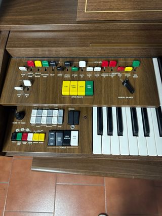 Órgano Yamaha B-35 Marrón . No envió solo recoger