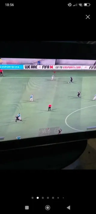 Consola PlayStation 3 con 4 mandos y juegos