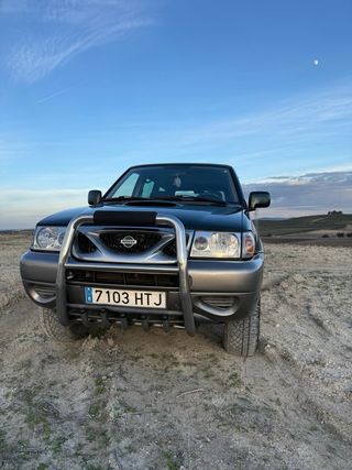 Nissan Terrano II 2001