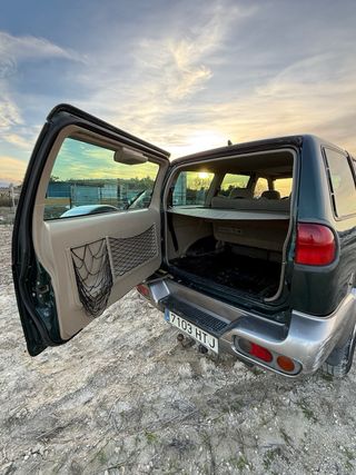 Nissan Terrano II 2001