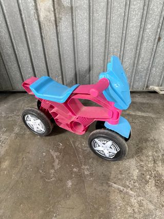 Bicicleta de arrastre infantil rosa y azul