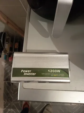 Inversor 1200W 24V DC a 220V AC
