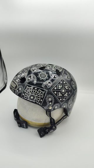 Casco Outcase Diseño Bandana