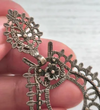 Pendientes de Plata Labrados Hecho a Mano