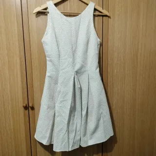 Vestido corto blanco