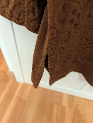 Túnica medieval marrón