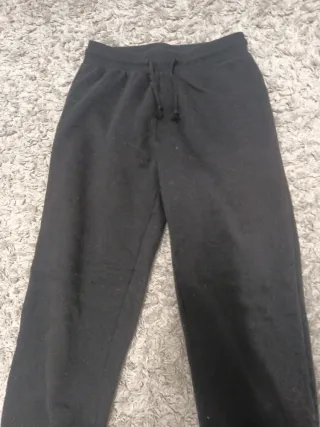 Chándal negro con cordón