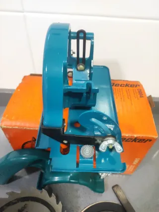 Sierra Circular Black&Decker D984 Taladro
