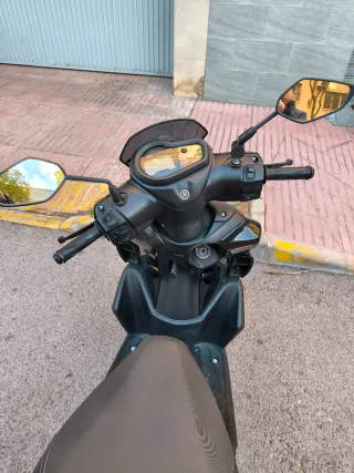 Yamaha Rayzr 125cc Scooter Negra