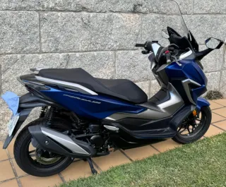 Honda Forza 350 Maxiscooter Pocos Kms