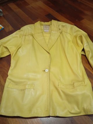 Abrigo Loewe Vintage Amarillo