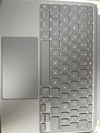 Funda Teclado Logitech Combo Touch iPad Air M2 M3