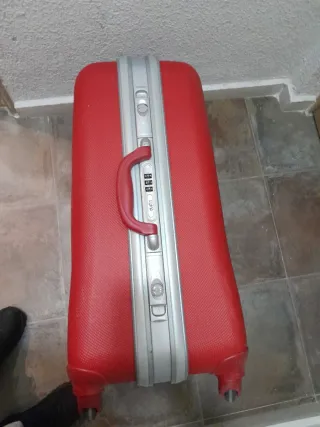 Maleta Dustin Roja Rígida