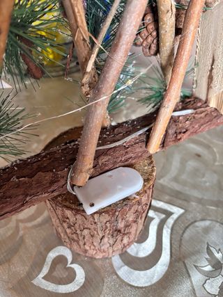 Albero di Natale da tavolo in legno con lucine