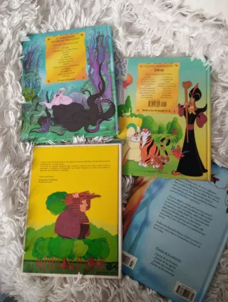 Cuatro libros de Cuentos Infantiles