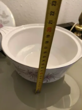 Sopera Pontesa porcelana dorada