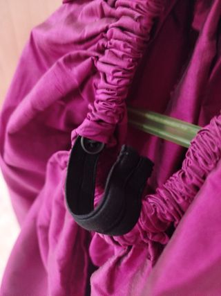 Falda Baturra Niña. Hecha a mano en seda fucsia