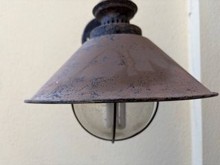 Lámpara de pared rústica