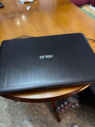 Portátil ASUS 17 Plata/Negro