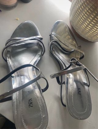Sandalias ZARA plateadas