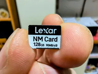 NM Card 128GB Lexar + lettore USB