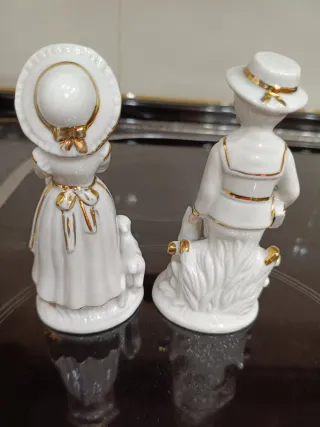 Pareja figuras porcelana niño y niña
