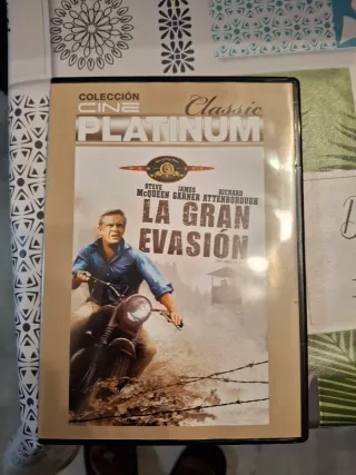Loye DVD La Gran Evasión y 15 titulos mas varios.