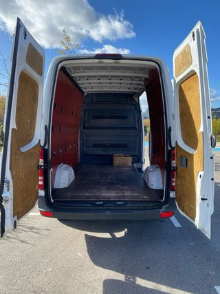 Mercedes-Benz Sprinter 2018 (L2H2)