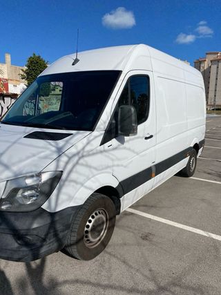 Mercedes-Benz Sprinter 2018 (L2H2)