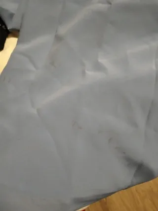 Abito elegante da madrina in blu con foulard