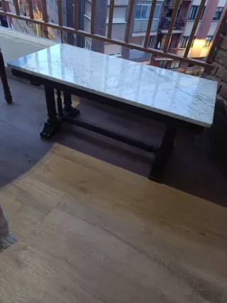 Mesa baja de salón mármol y madera