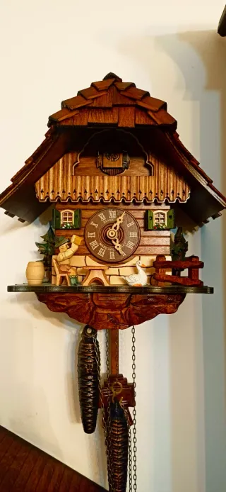 Orologio a cucù in legno