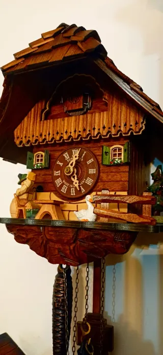 Orologio a cucù in legno
