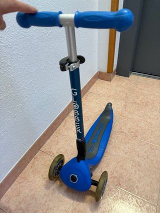 Patinete 3 Ruedas Azul Globber. Eurekakids