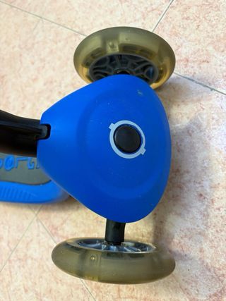 Patinete 3 Ruedas Azul Globber. Eurekakids