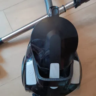 Aspirador Rowenta Negro