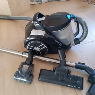 Aspirador Rowenta Negro