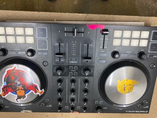 Controlador DJ Traktor Kontrol S2 MK2