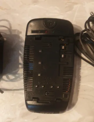 Caricabatterie Scarica-Carica Universale